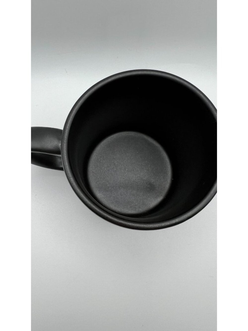 Hogwarts Quidditch Black Ceramic Mug Stoneware 12oz Modern Gourmet Foods Dishwas - Picture 3 of 4